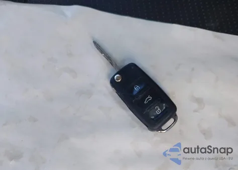 2016 Volkswagen Passat 1.8T S из США, поврежденный, VIN 1VWAT7A30GC054675